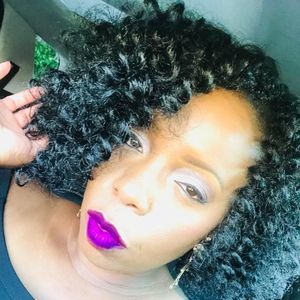 Meet your Posher, Rosena